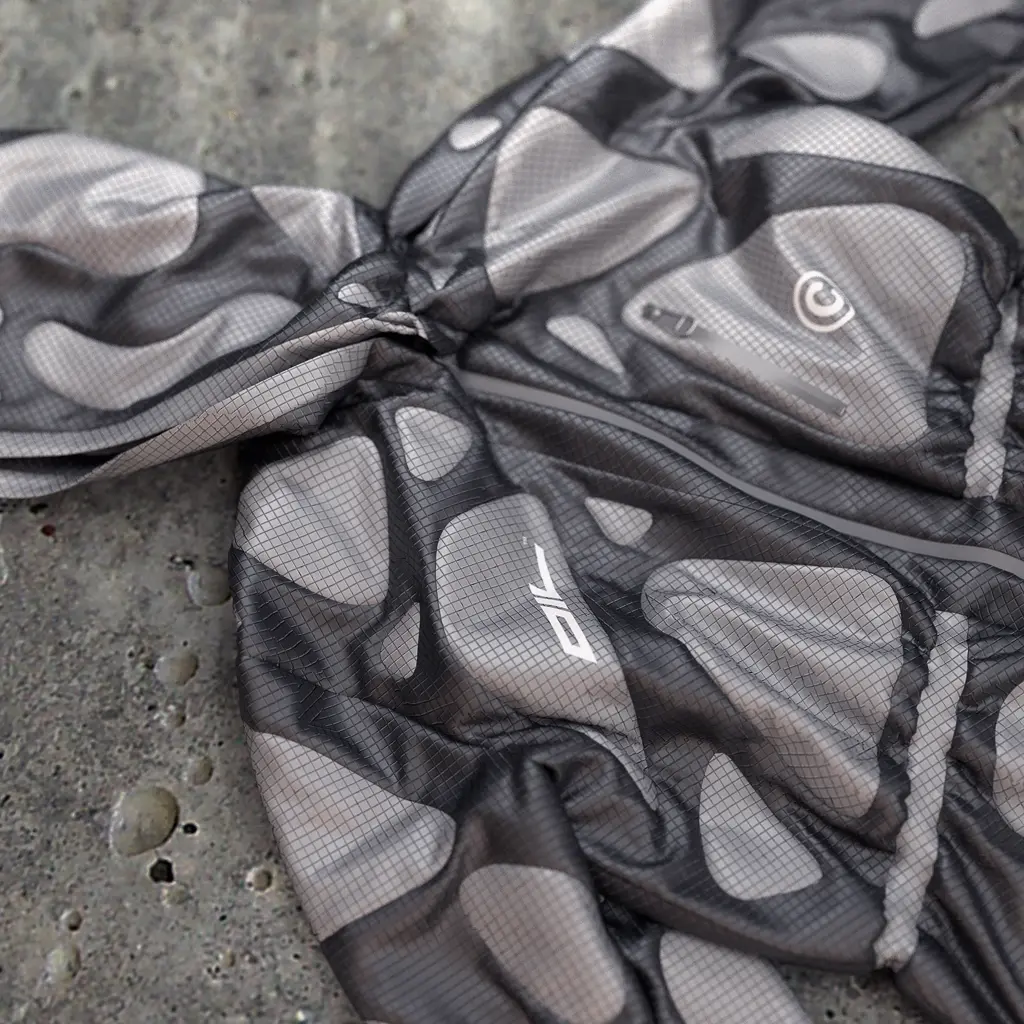 OIL Capsule Jacket 002.png