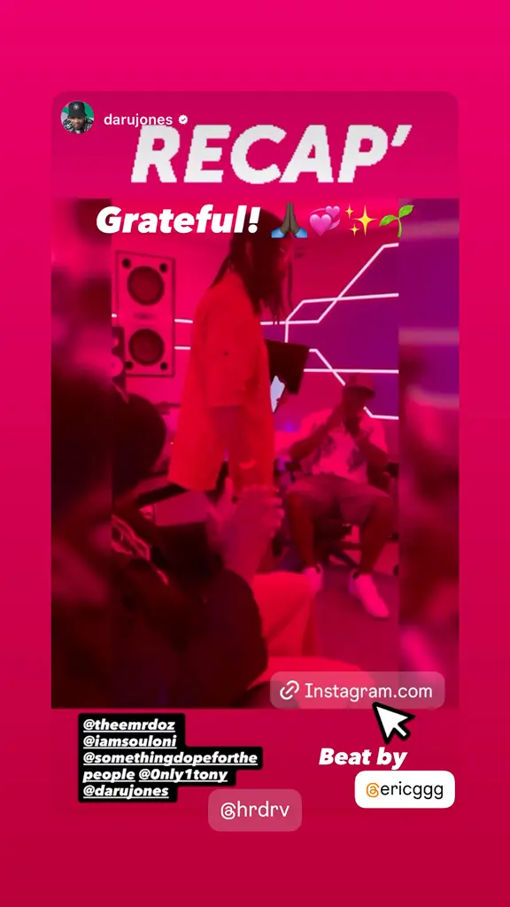 b99e9cdc640f4b379ee0980c28524d5c.mp4