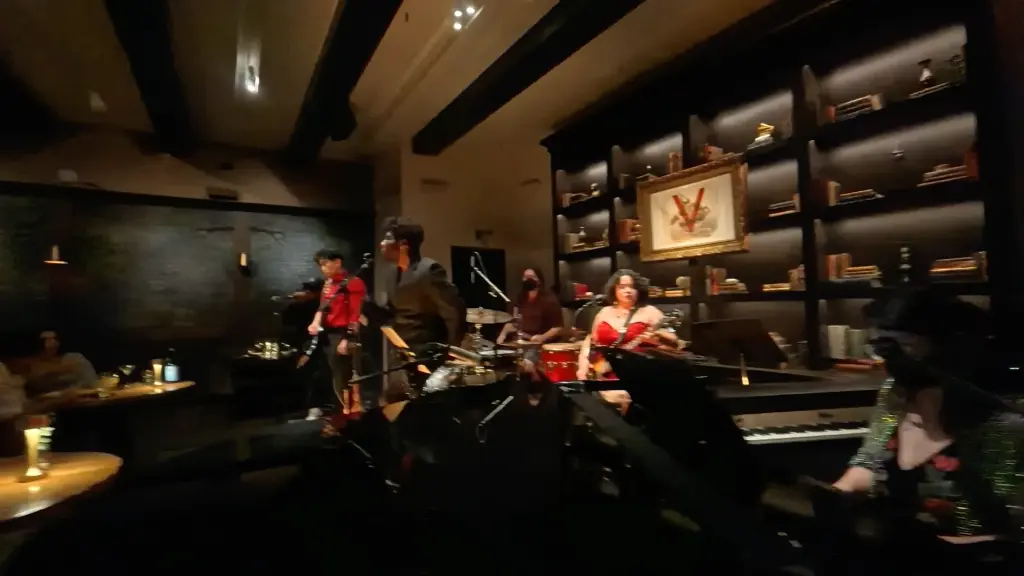 DAYLIGHT:whoisme.mp4